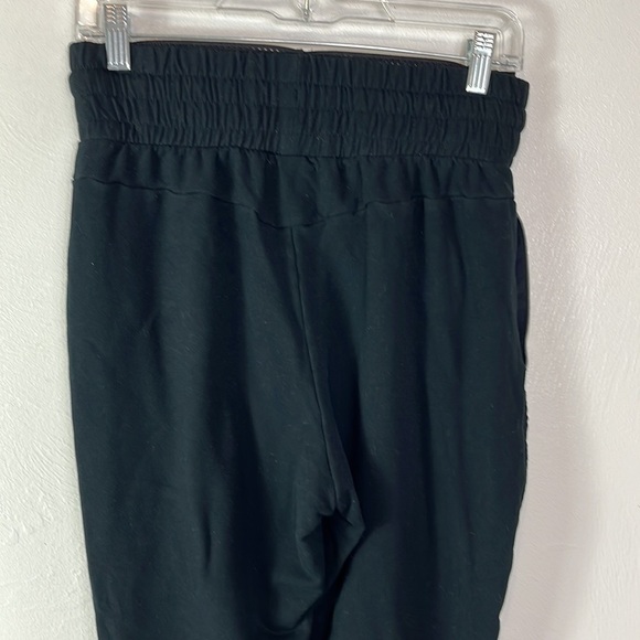 Gymshark Sweatpants Women's Size S Black Heavyweight Cropped Inseam 22.5" - Picture 11 of 14